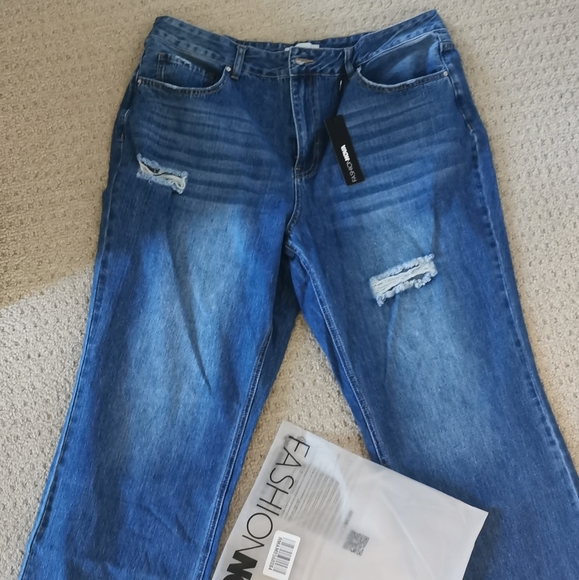 NWT Fashion Nova Curve High Waist Straight Jeans Size 18 Plus - Picture 6 of 8